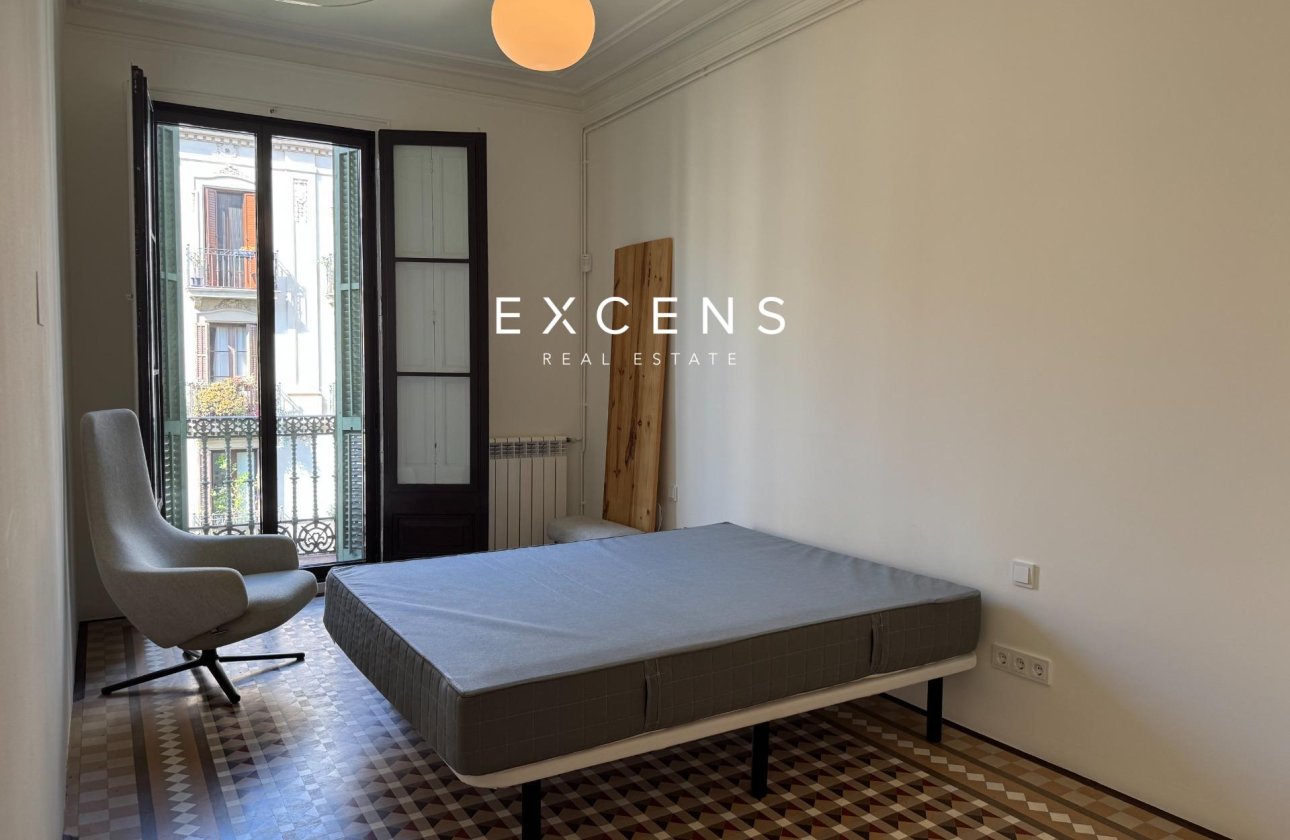 Alquiler larga estancia - Piso - Barcelona - Eixample