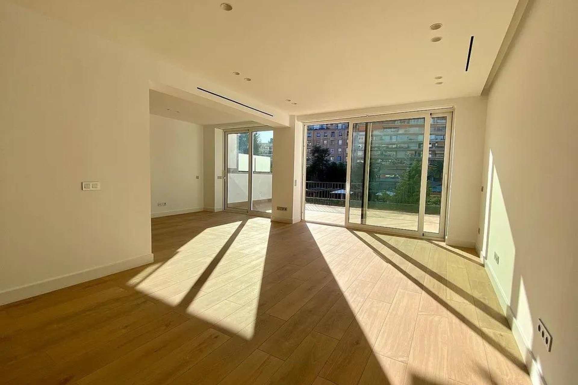 Alquiler larga estancia - Piso - Barcelona - Zona Alta