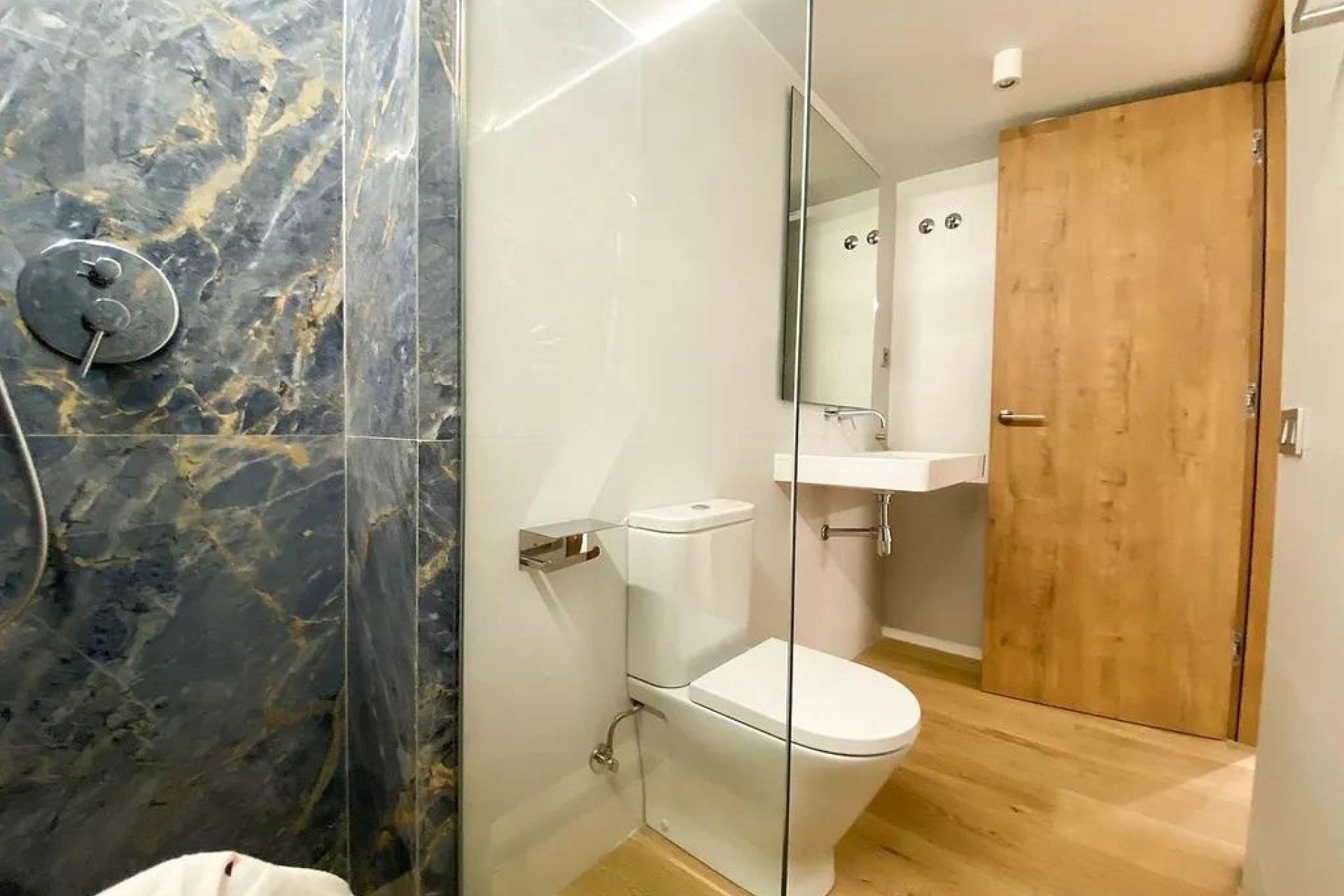 Alquiler larga estancia - Piso - Barcelona - Zona Alta