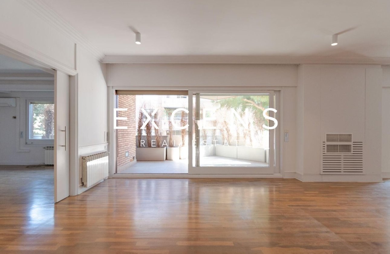 Long Term Rental - Flat - Barcelona - Les Tres Torres