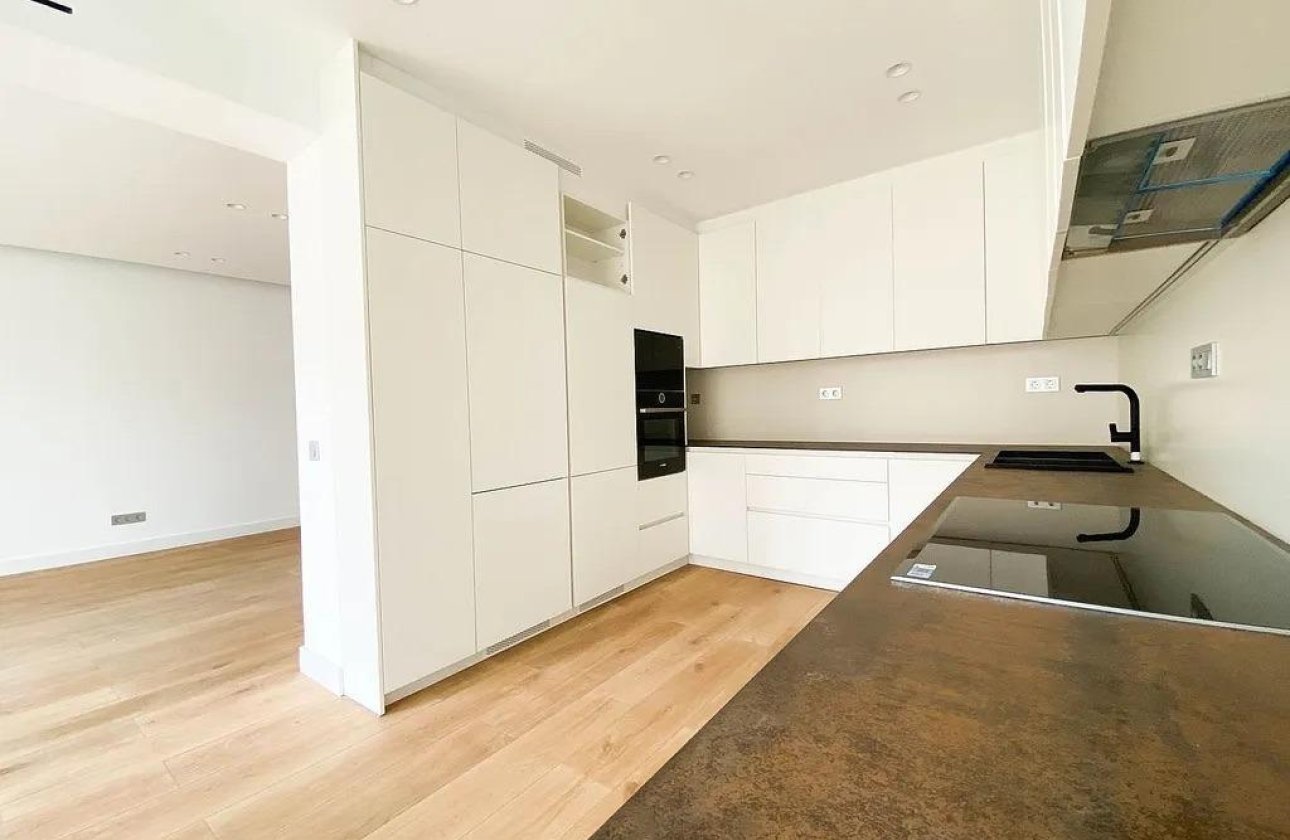 Long Term Rental - Flat - Barcelona - Upper Area