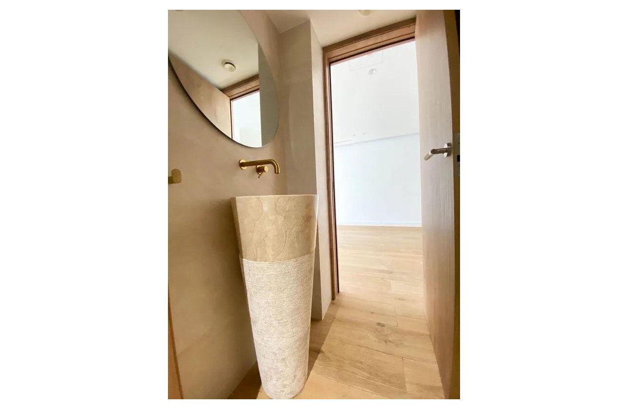 Long Term Rental - Flat - Barcelona - Upper Area