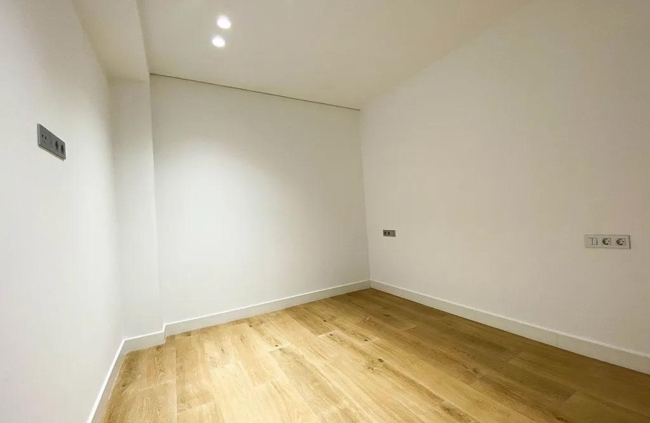 Long Term Rental - Flat - Barcelona - Upper Area