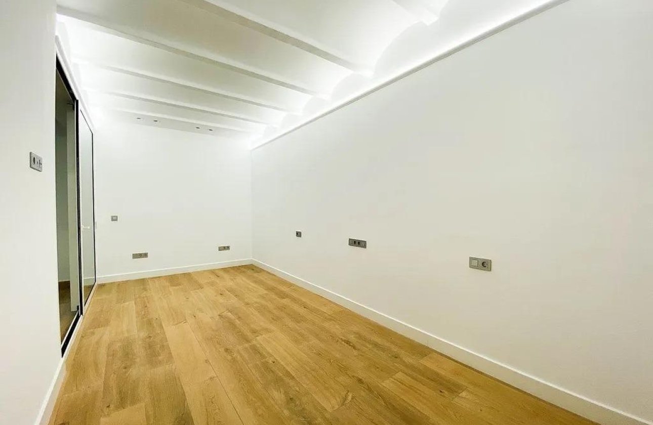 Long Term Rental - Flat - Barcelona - Upper Area