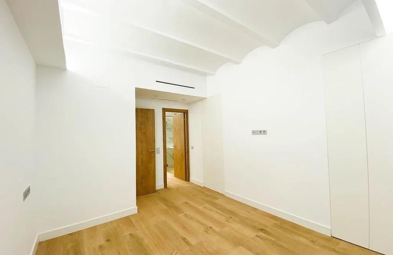 Long Term Rental - Flat - Barcelona - Upper Area
