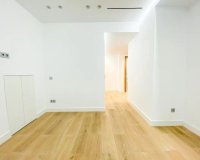 Long Term Rental - Flat - Barcelona - Upper Area
