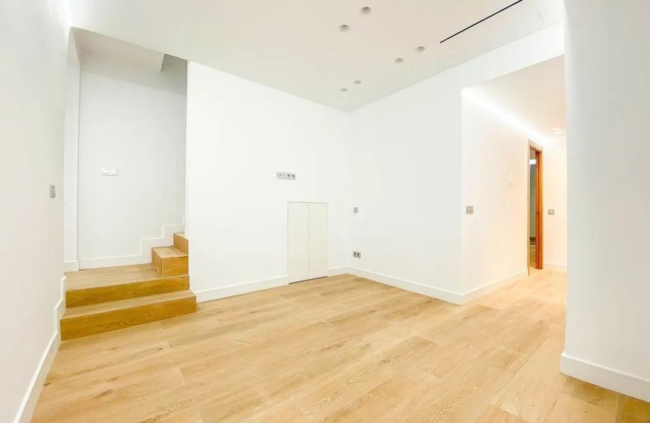 Long Term Rental - Flat - Barcelona - Upper Area