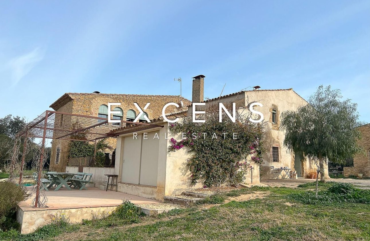 Long Term Rental - House / Villa - Pals - Empordà