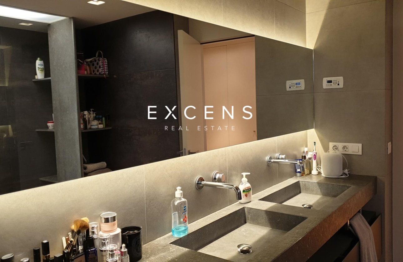 Long Term Rental - Penthouse - Barcelona - Turo Park