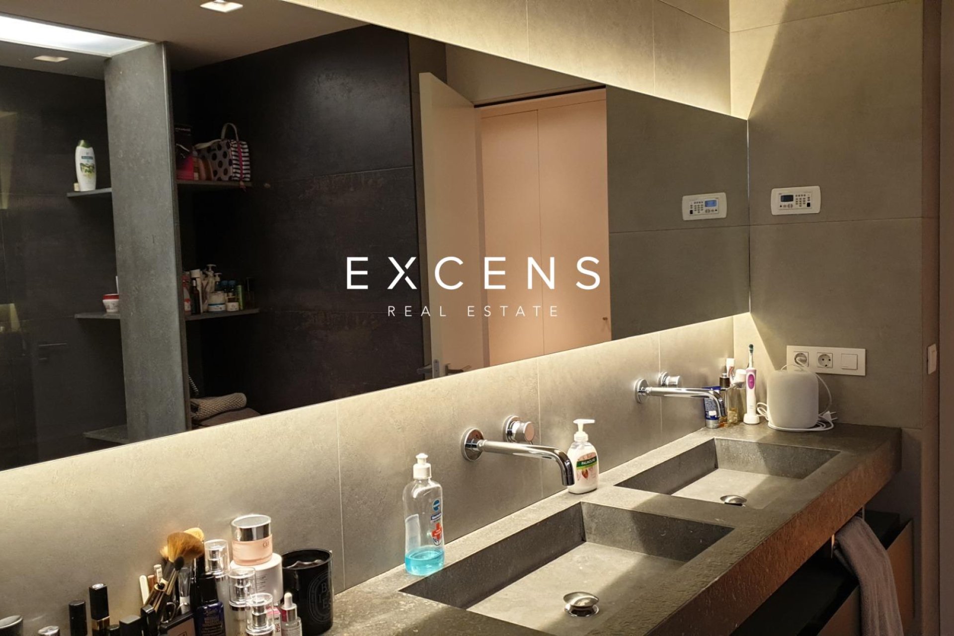 Long Term Rental - Penthouse - Barcelona - Turo Park