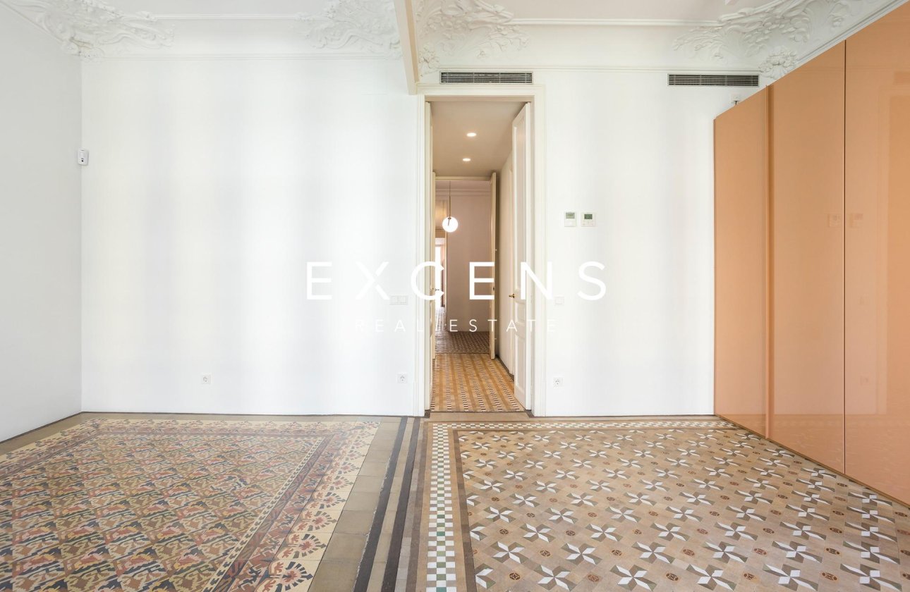 Sale - Flat - Barcelona - Eixample