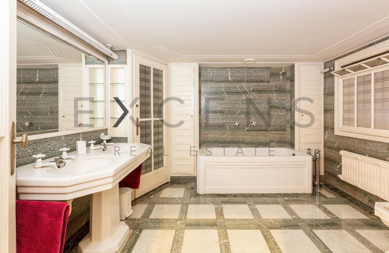 Sale - Flat - Barcelona - Eixample