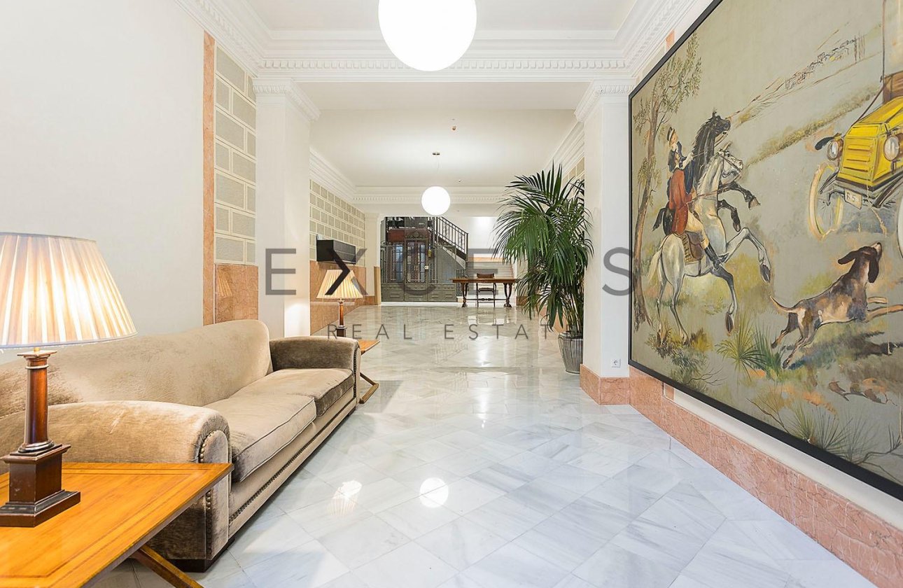 Sale - Flat - Barcelona - El Gòtic