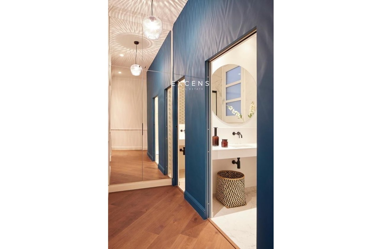 Sale - Flat - Barcelona - El Gòtic