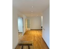 Sale - Flat - Barcelona - Les Corts