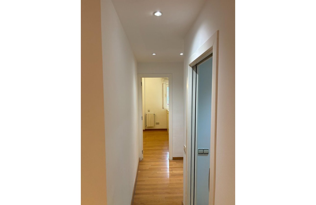 Sale - Flat - Barcelona - Les Corts