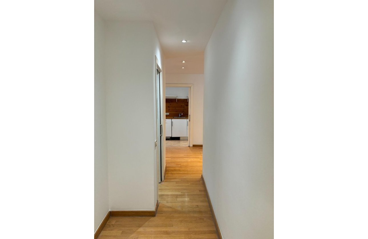 Sale - Flat - Barcelona - Les Corts