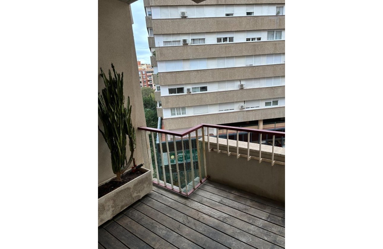 Sale - Flat - Barcelona - Les Corts