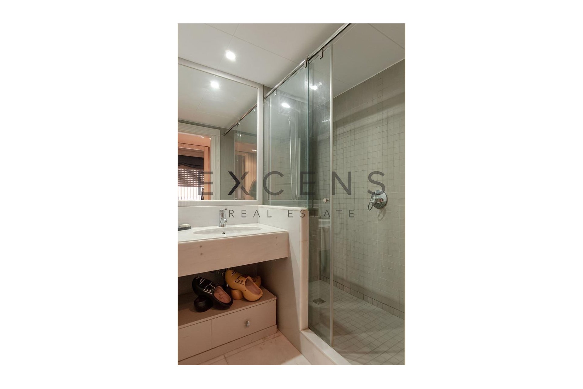 Sale - Flat - Barcelona - Les Tres Torres