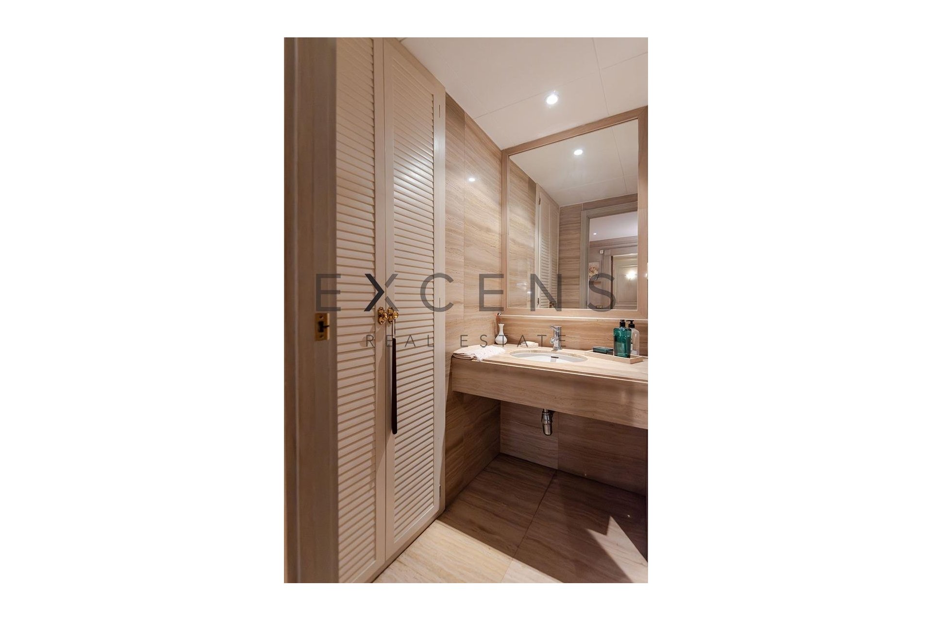 Sale - Flat - Barcelona - Les Tres Torres