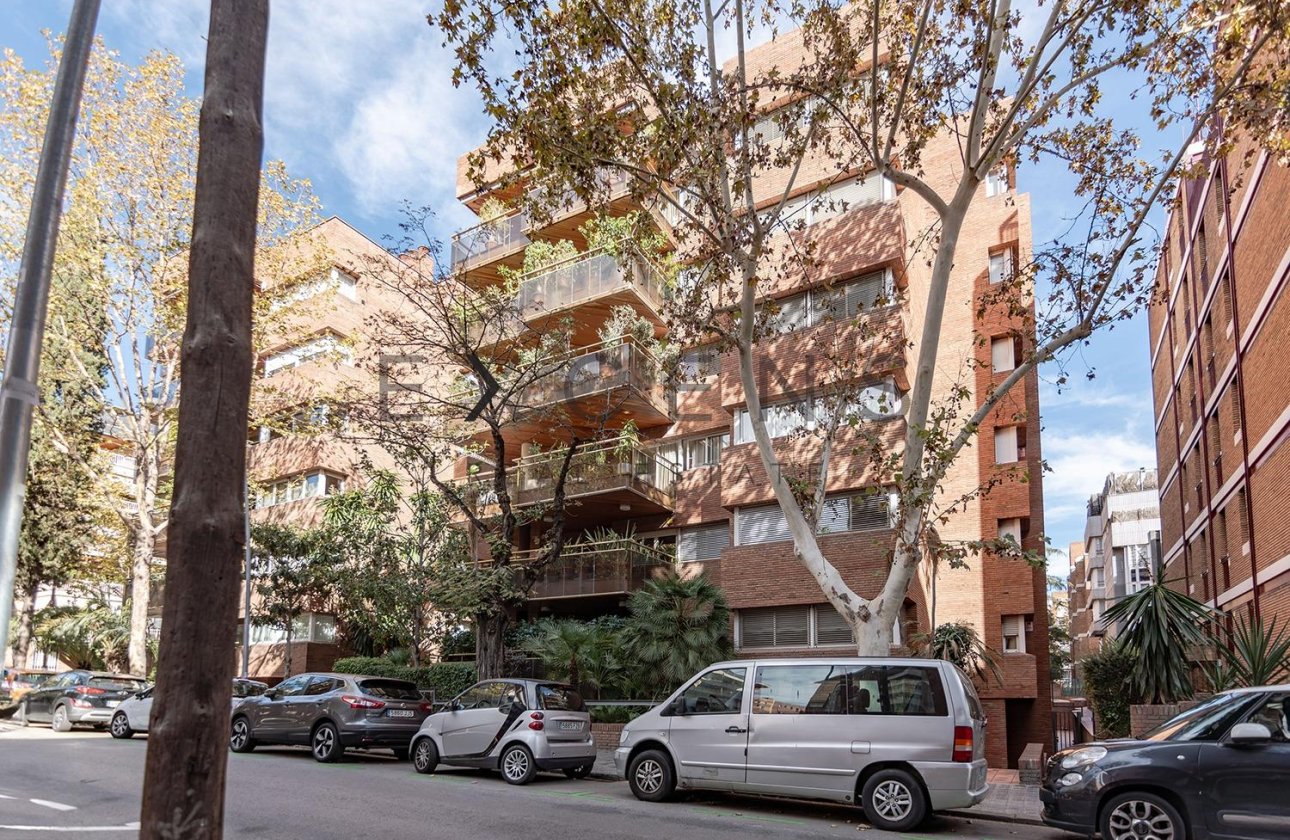 Sale - Flat - Barcelona - Les Tres Torres