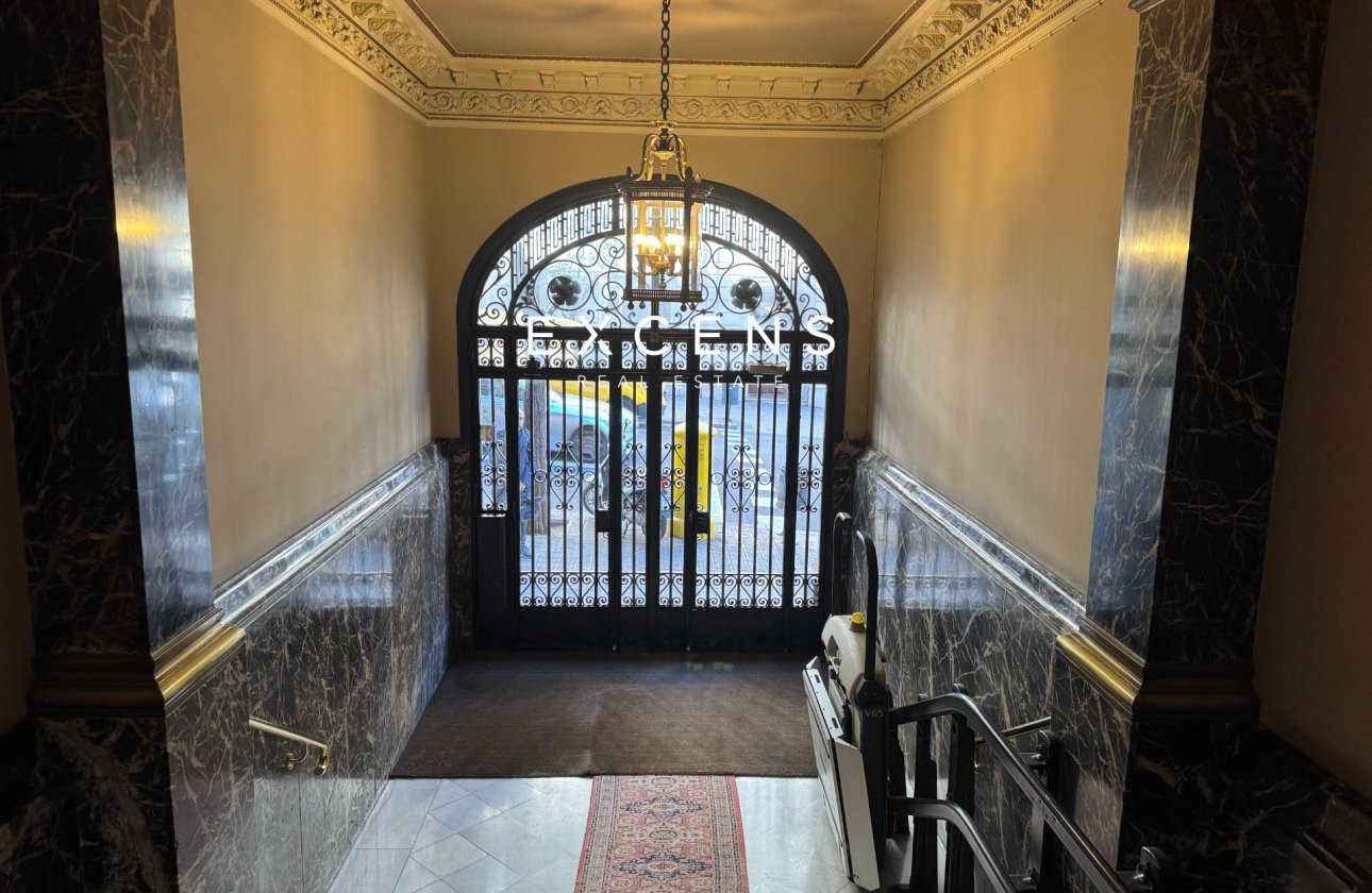 Sale - Flat - Barcelona - Upper Area