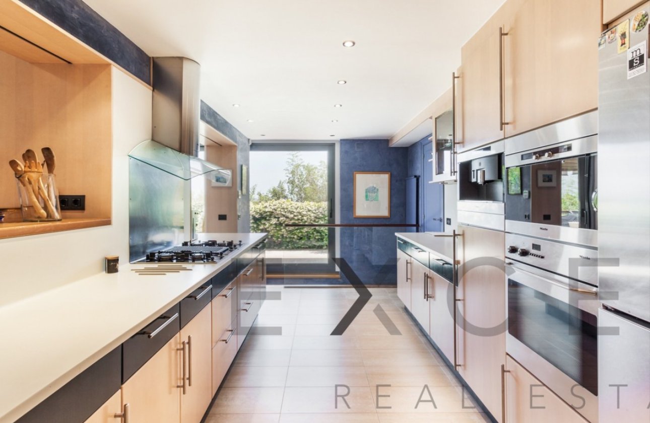 Sale - House / Villa - Barcelona - Upper Area