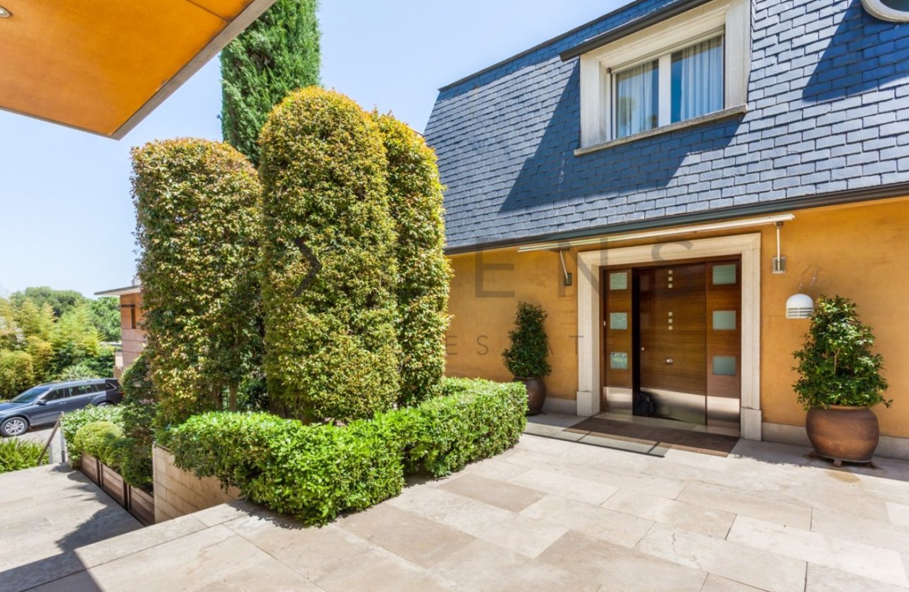 Sale - House / Villa - Barcelona - Upper Area