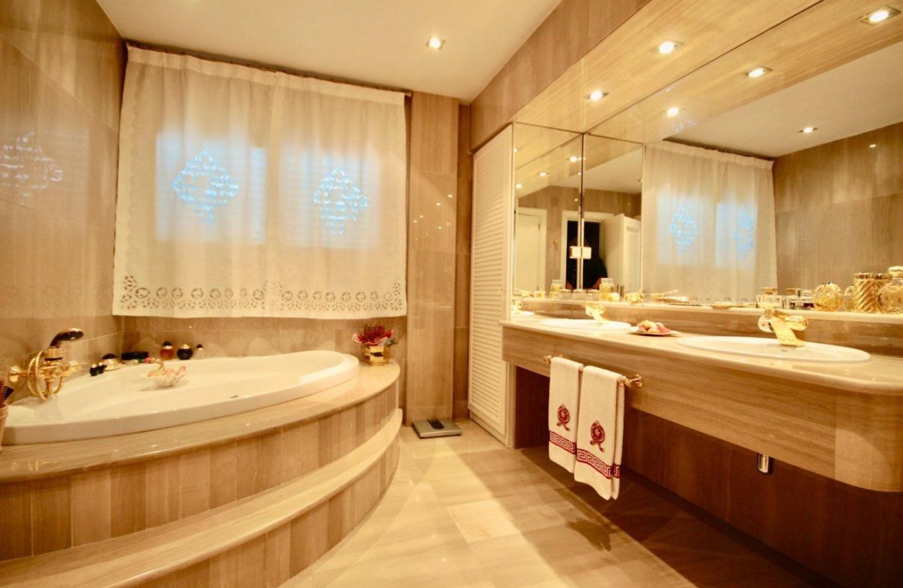 Sale - House / Villa - Barcelona - Upper Area