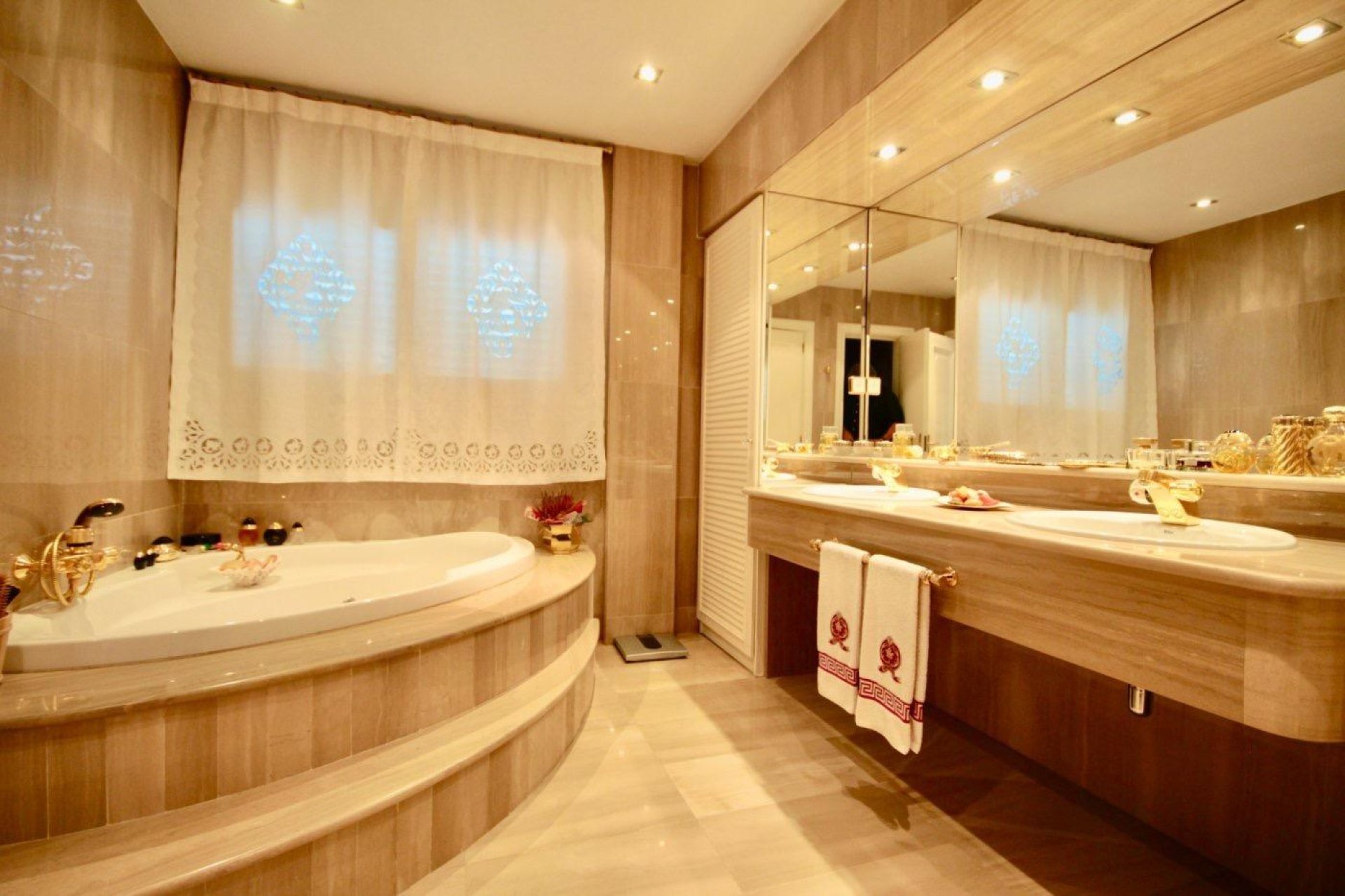 Sale - House / Villa - Barcelona - Upper Area