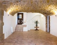 Sale - House / Villa - Empordà