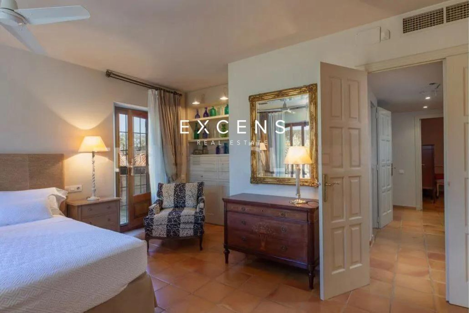 Sale - House / Villa - Empordà