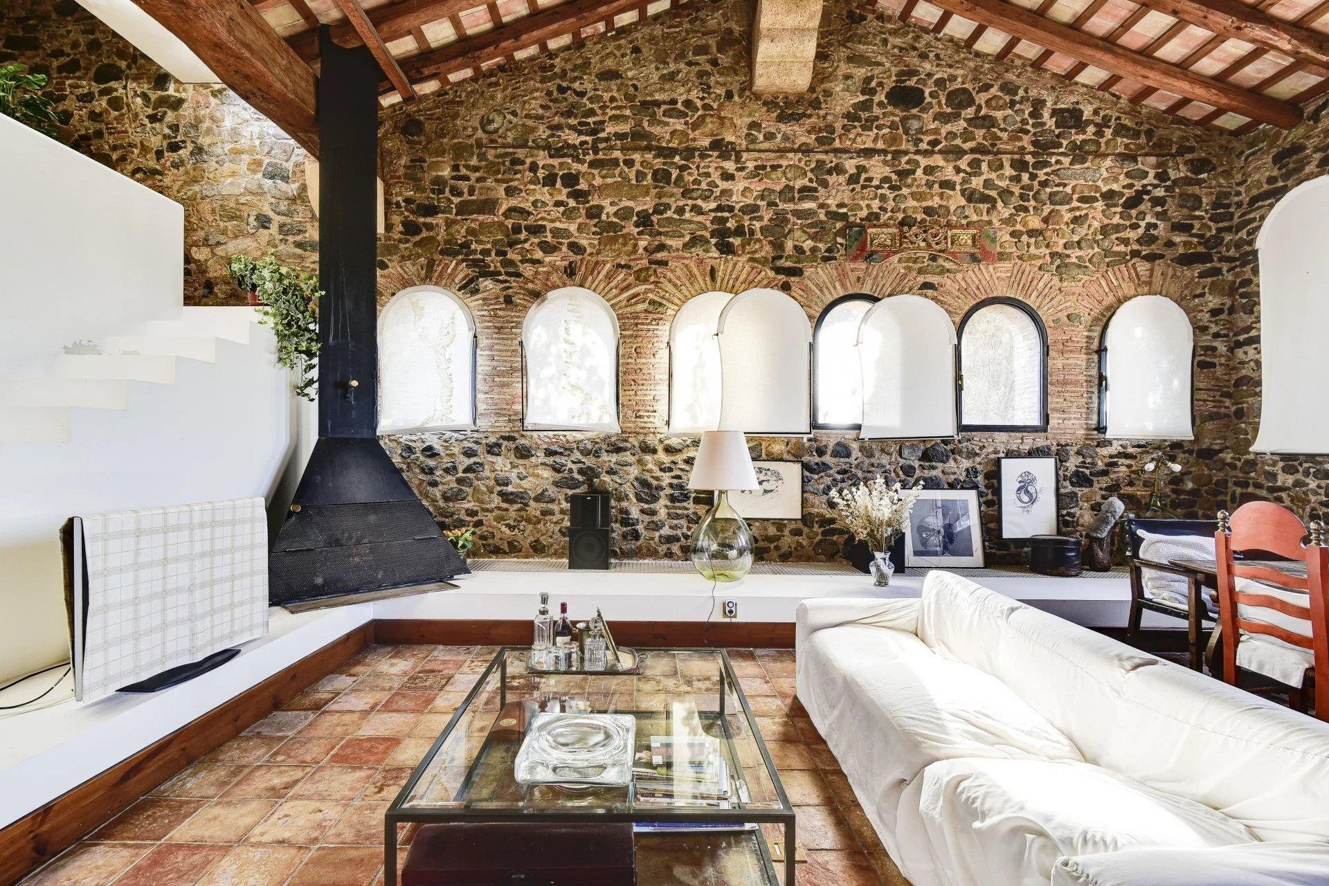 Sale - House / Villa - Foixà - Empordà