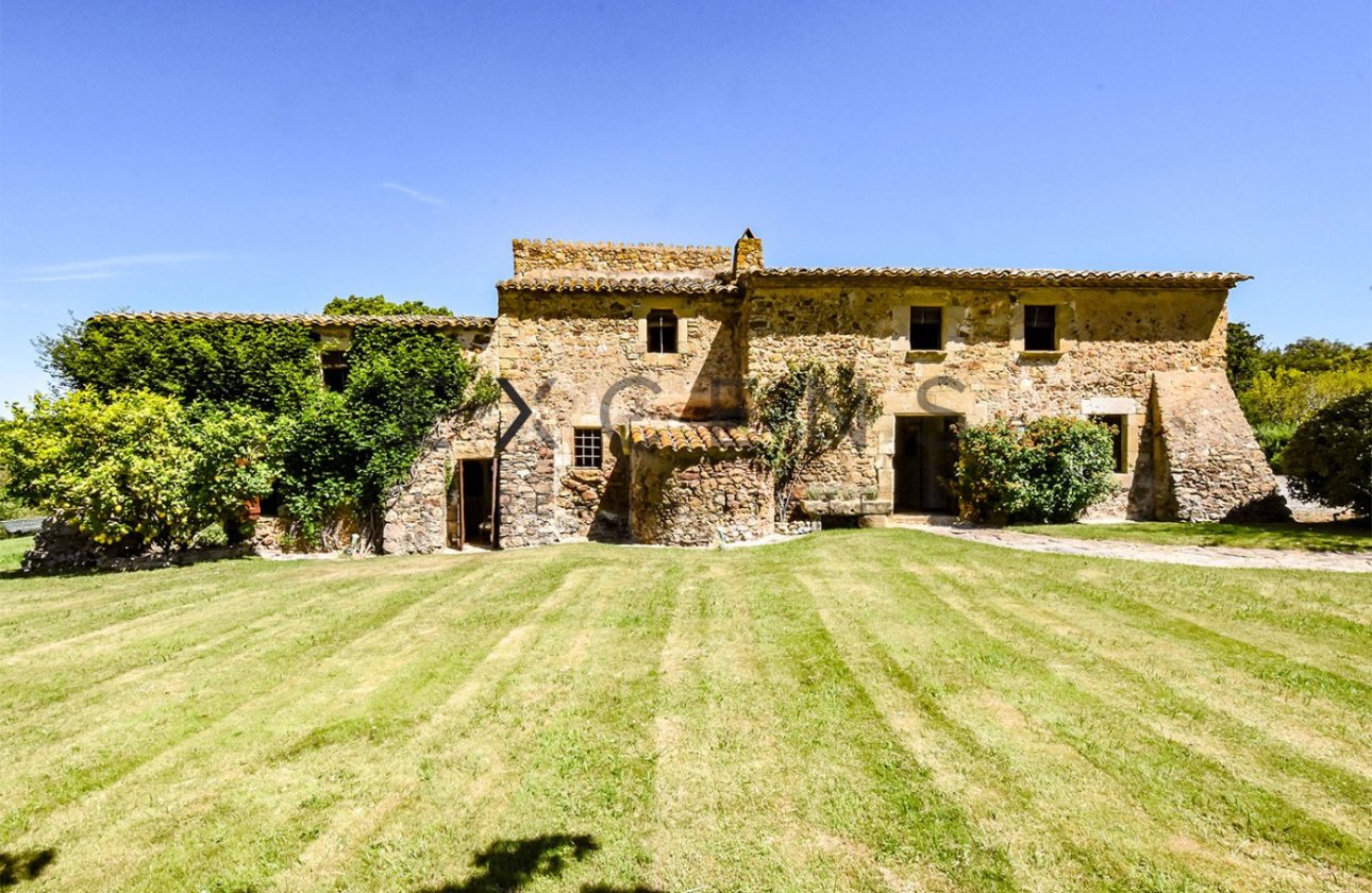 Sale - House / Villa - Pals - Empordà