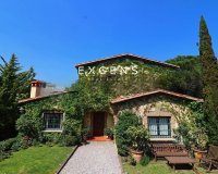 Sale - House / Villa - Santa Cristina d'Aro - Empordà