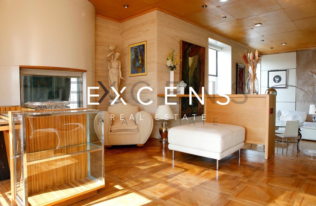 Sale - Penthouse - Barcelona - Eixample