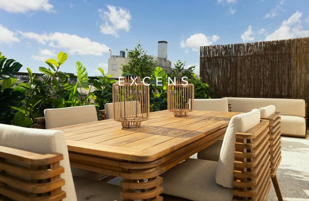 Sale - Penthouse - Barcelona - Eixample