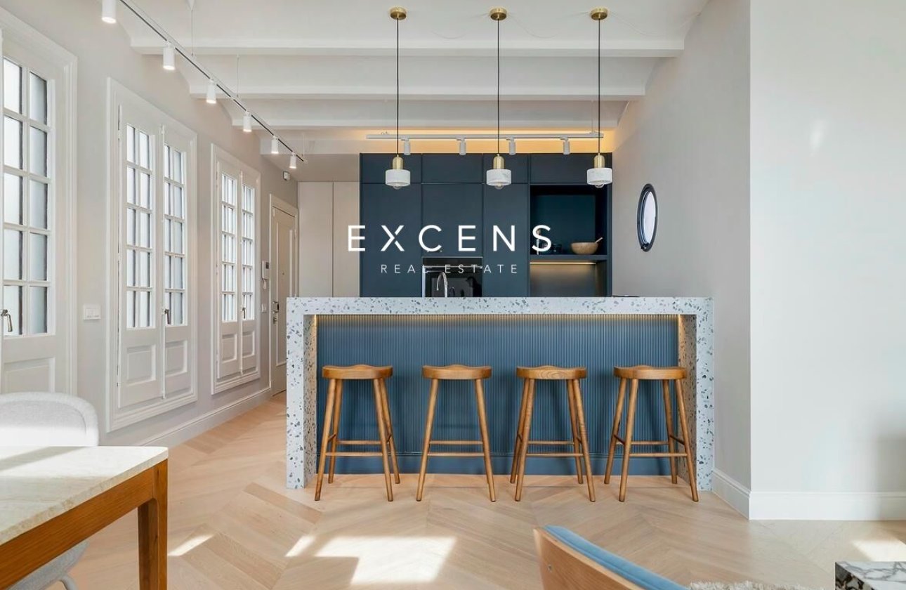 Sale - Penthouse - Barcelona - Eixample