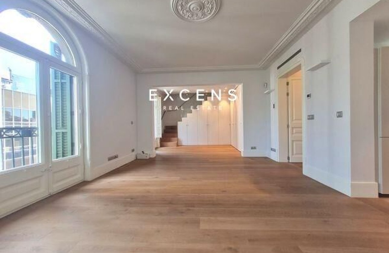 Sale - Penthouse - Barcelona - Eixample