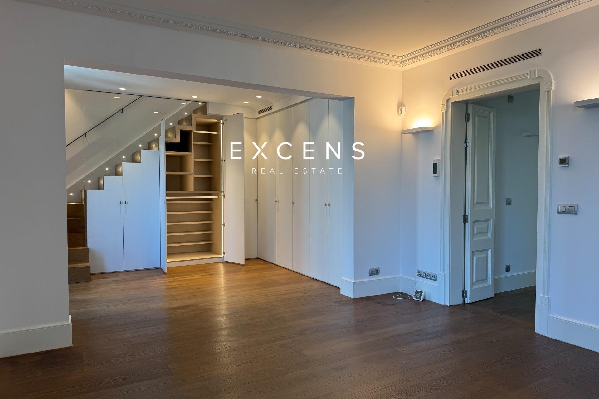 Sale - Penthouse - Barcelona - Eixample