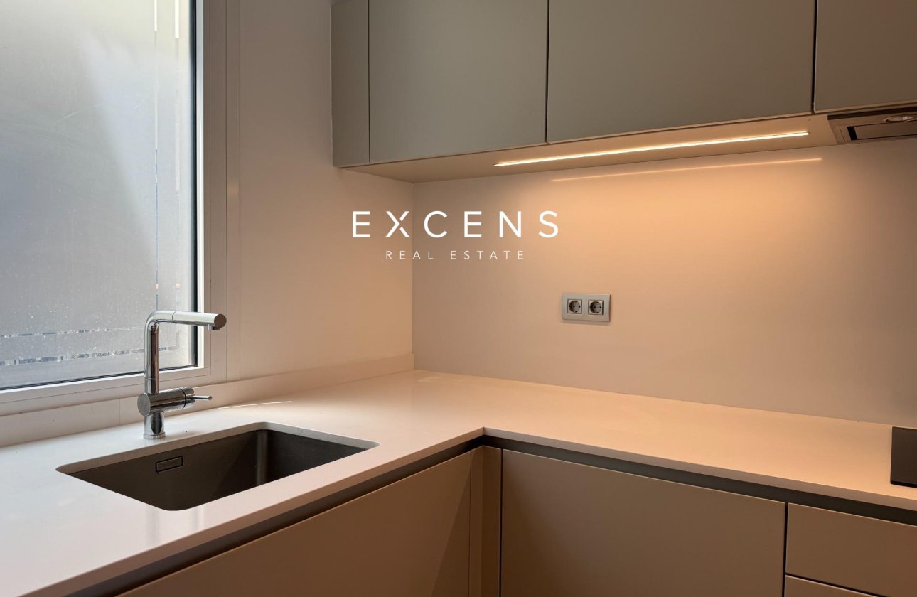 Sale - Penthouse - Barcelona - Eixample