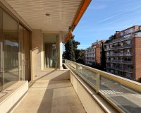 Venda - Pis - Barcelona - Turo Park