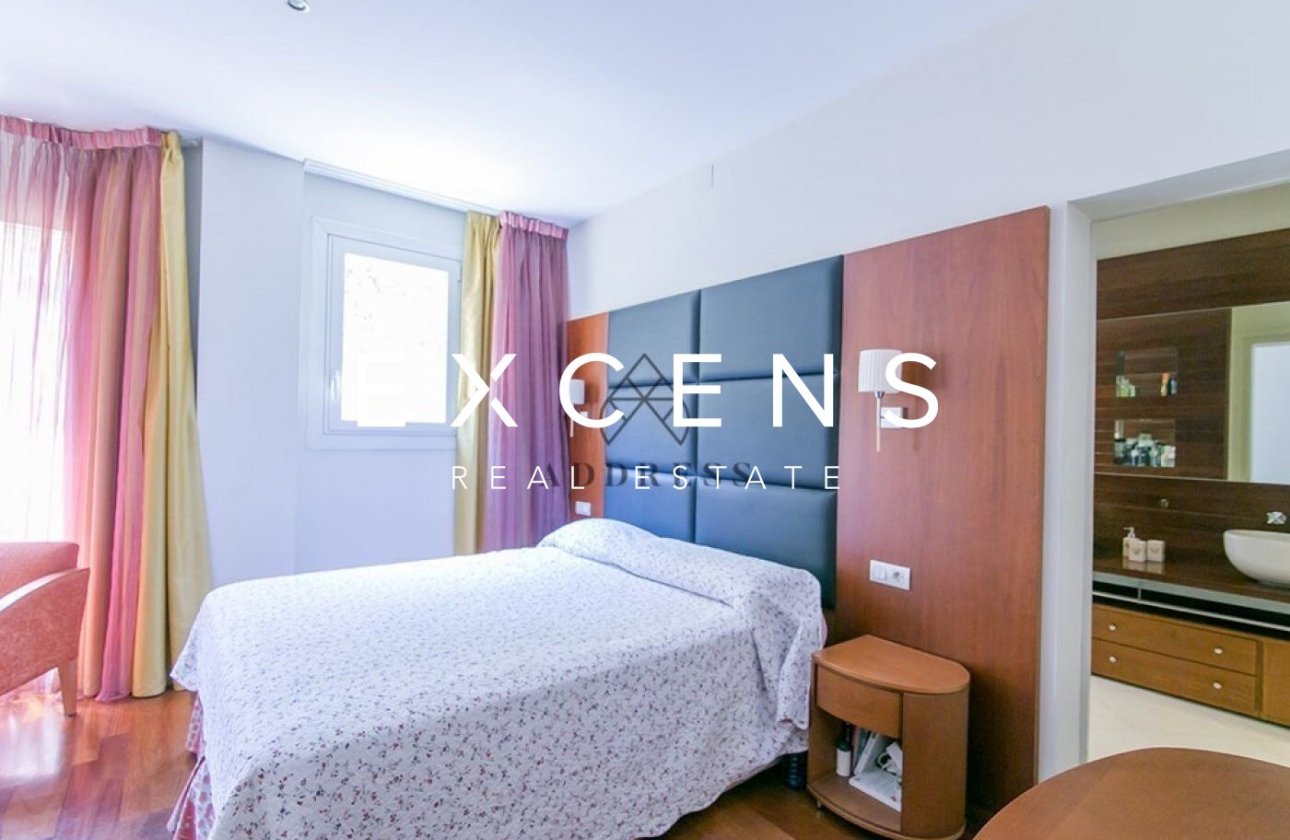 Venta - Casa - Barcelona - Les Tres Torres