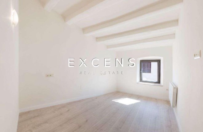 Sale - House / Villa - Empordà