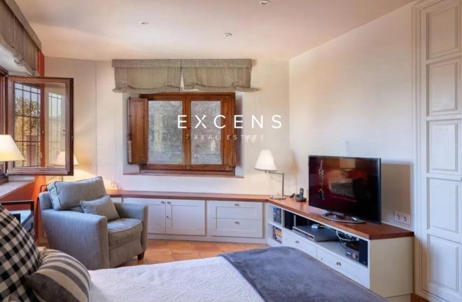 Sale - House / Villa - Empordà