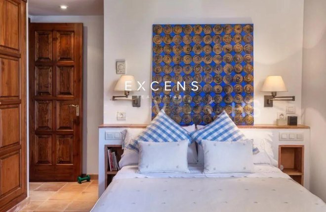 Sale - House / Villa - Empordà