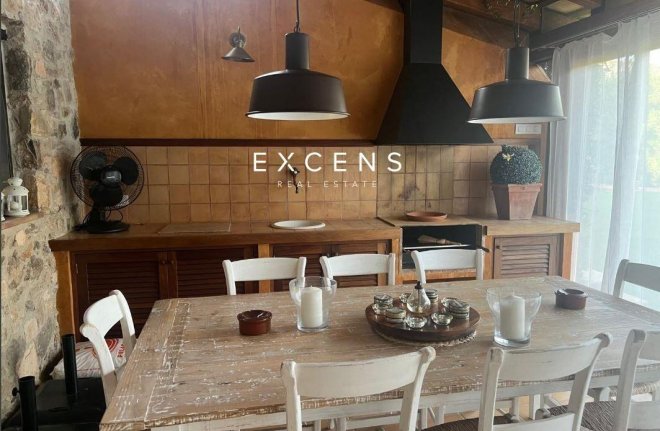 Sale - House / Villa - Empordà