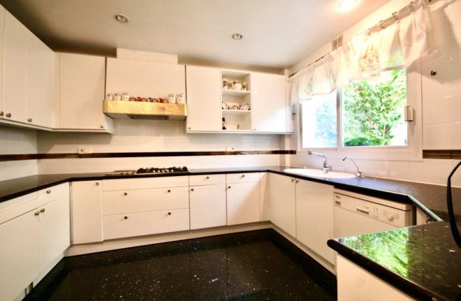 Sale - House / Villa - Barcelona - Upper Area