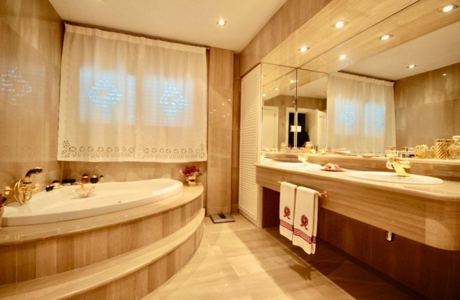 Sale - House / Villa - Barcelona - Upper Area