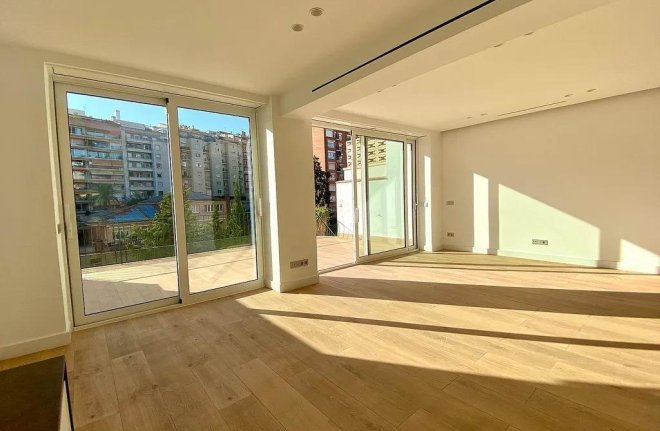 Long Term Rental - Flat - Barcelona - Upper Area